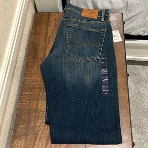 NWT! Men’s Lucky Brand 363 Straight Jeans